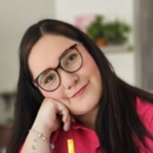 Profile photo of Roxana