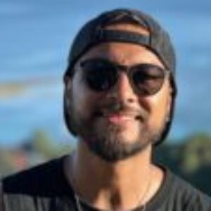 Profile photo of Roberto Parra peña