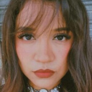 Profile photo of Estrellita del Mar Chapa Sandate